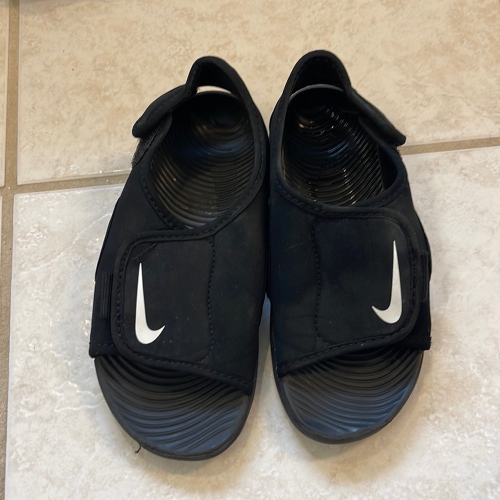 Nike Sunray Sandals